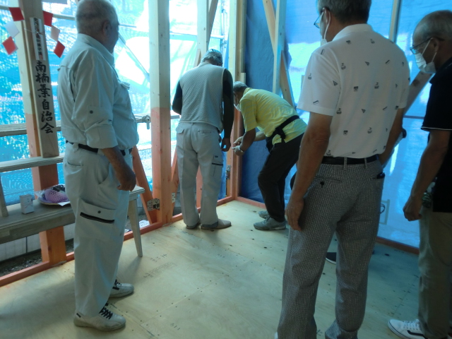 9/11(日) 枚方市南楠葉自治会 上棟式「餅まき」の様子