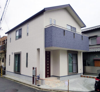枚方市：耐震考慮し、建て替えたお家 太陽光パネル設置のエコな2階建て住宅(26坪)