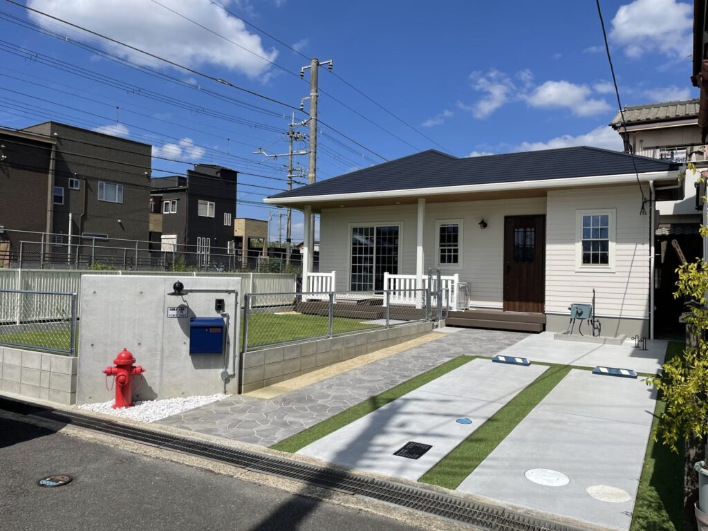 ドッグランのある家事ラクな家族が憩う平屋